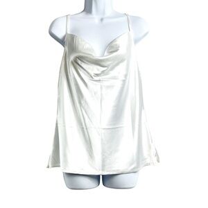 NWT Vidussa Women’s Sz Medium Off White Satin Look Adjustable Strap Camisole